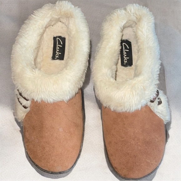 🌹CLARK FUR SLIPPERS - Picture 1 of 4